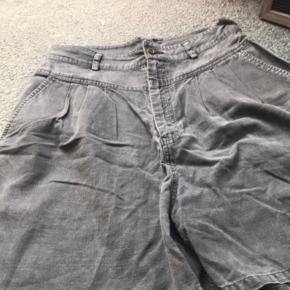 Vintage High Waisted shorts 12 - Picture 2 of 7